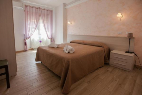 Отель B&B Carillon  Чивитавеккья